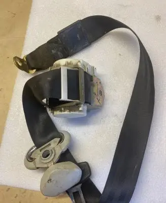 Volkswagen Caddy Front seatbelt 2K0857811