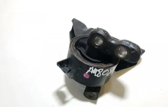 Mazda 626 Engine mount bracket