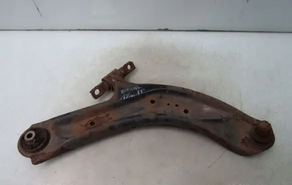 Nissan X-Trail T32 Front lower control arm/wishbone
