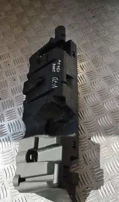 Volvo V70 Engine cover (trim) 30757533