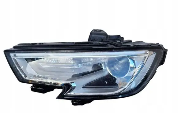Audi A3 S3 8V Headlight/headlamp 8V0941005E