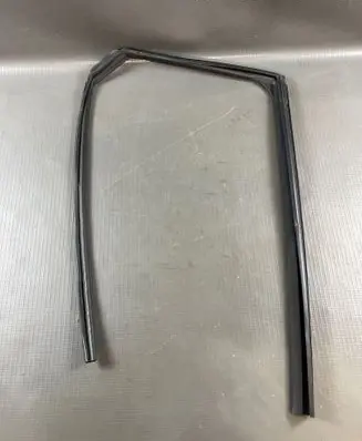 Toyota C-HR II Rubber seal rear door window/glass 68142F4050