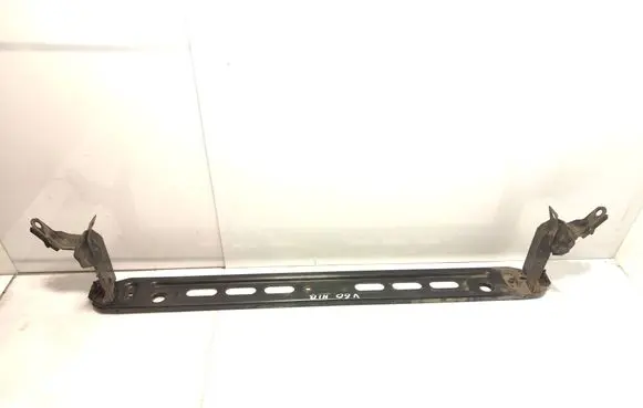 Volvo V60 Radiator mount bracket 31368100