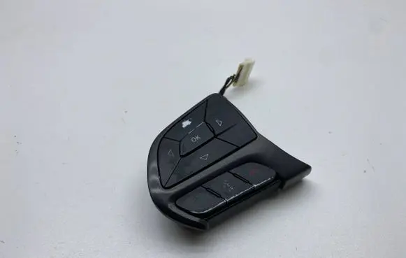 Dodge Charger Steering wheel buttons/switches P68245351AA