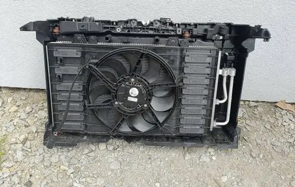 Opel Corsa F Coolant radiator 9841876280