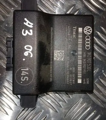 Audi A3 S3 8P Gateway control module 1K0907530L 1K0907951 403948