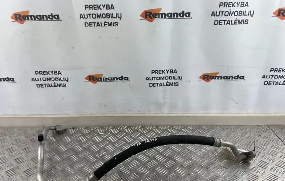 Volkswagen PASSAT B8 Air conditioning (A/C) pipe/hose 5Q0820743M
