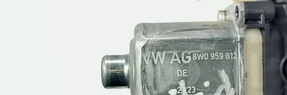 Audi A4 S4 B9 8W Rear window wiper motor 8W0959812