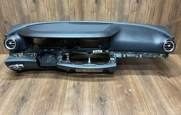Mercedes-Benz E W213 Dashboard A2136809404