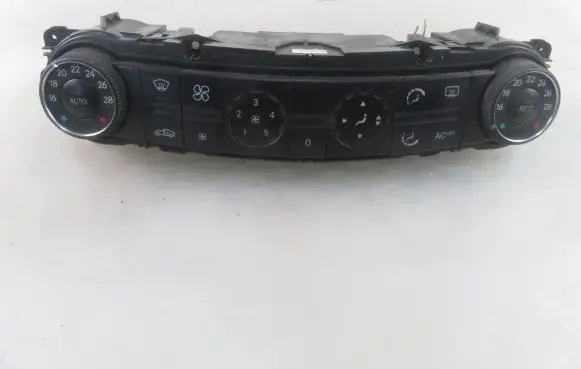 Mercedes-Benz E AMG W211 Interior fan control switch 2118300385