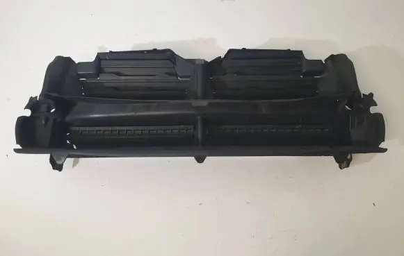 BMW X3 E83 Front grill 3415851 22793115