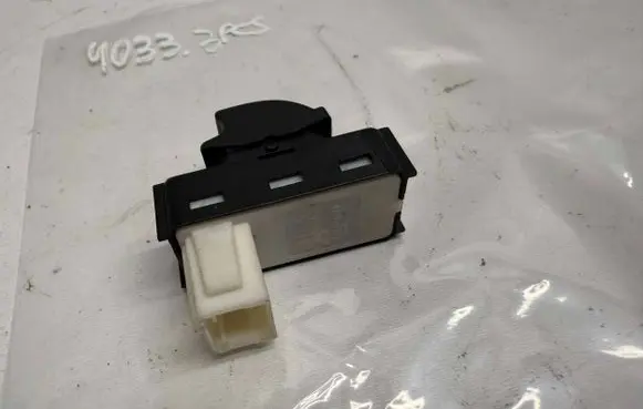 Opel Grandland X Electric window control switch 98044803ZD