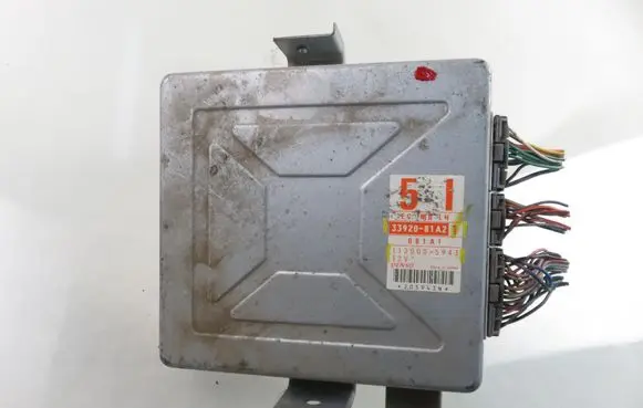Suzuki Jimny Engine control unit/module 1120005943 3392081A2