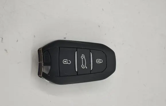 Opel Mokka B Ignition key/card 9840153480 438989
