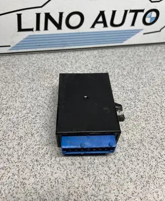 BMW 3 E36 Window wiper relay 61358357068