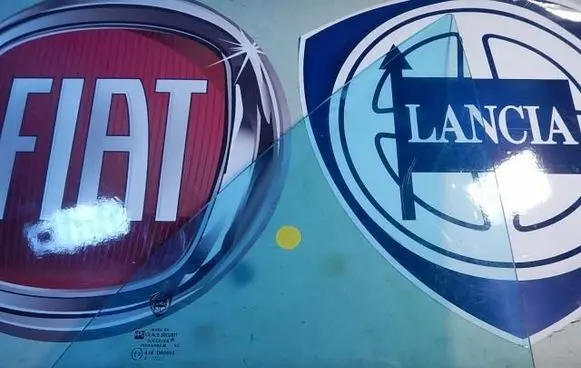 Lancia Dedra Front door window/glass (coupe) 82486006