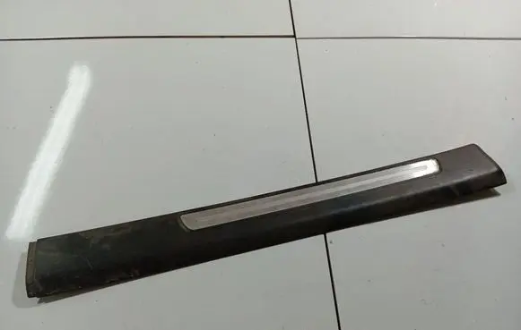 Audi A6 S6 C6 4F Rear sill trim cover 4F0853375E 4F0.853.375.E