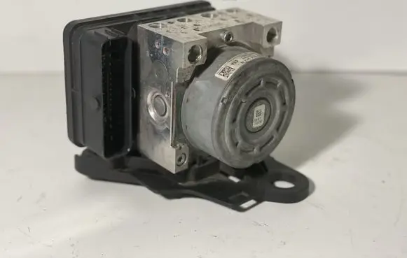 Volkswagen Golf VII ABS Pump 5Q0907379S 5Q0907379G 5Q0614517R