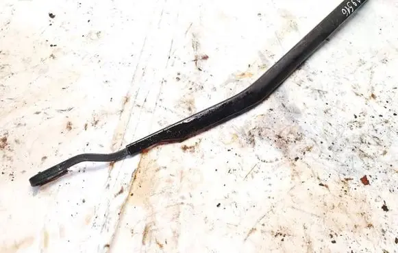 Nissan Primera Front wiper blade arm