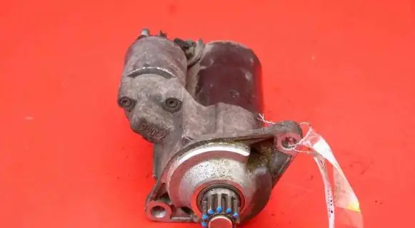 Volkswagen PASSAT CC Starter motor 02E911023S