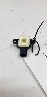 Volvo V60 Airbag deployment crash/impact sensor 30798030