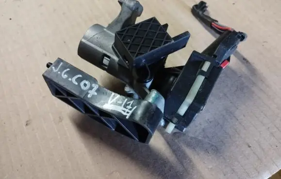 Jeep Grand Cherokee (WK) Ignition lock 56054004AD 52089418AB