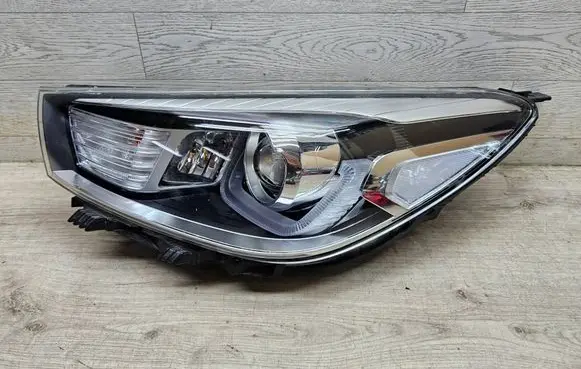 KIA Stonic Headlight/headlamp 92101H8