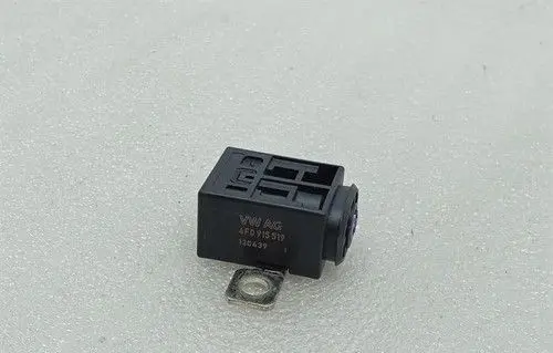 Audi R8 42 Rubber seal front coupe door window 4F0915519