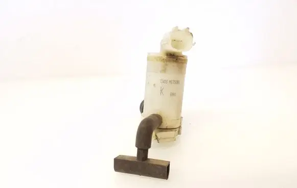 Subaru Outback (BS) Windscreen/windshield washer pump 69A1