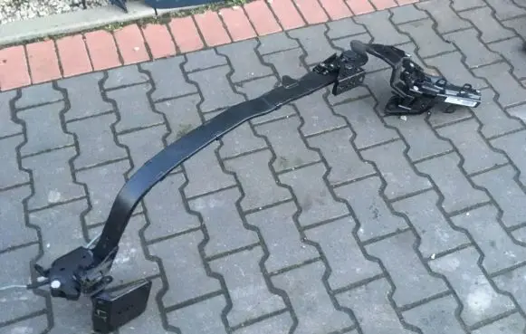 Volvo C70 Convertible roof hinge 1593191521