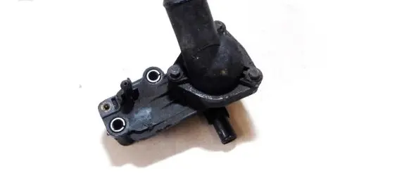 Ford Focus Engine coolant pipe/hose C8W0A