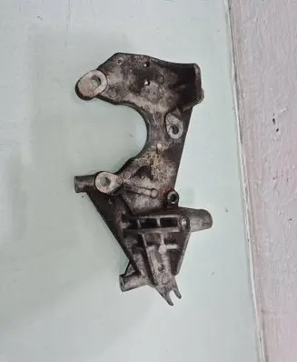 Audi A6 S6 C6 4F Fuel pump bracket 059130147