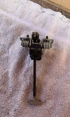 Opel Vectra C Front door check strap stopper 9229750