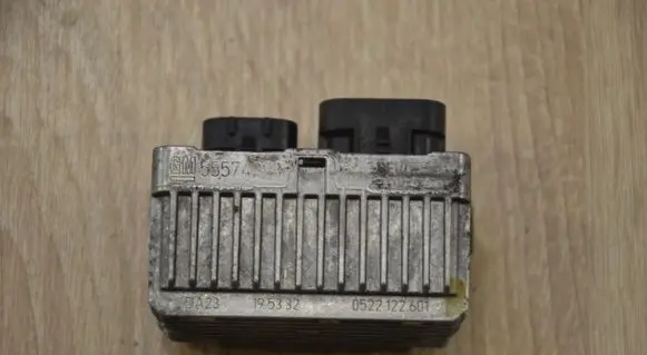 Opel Antara Glow plug pre-heat relay 55574293