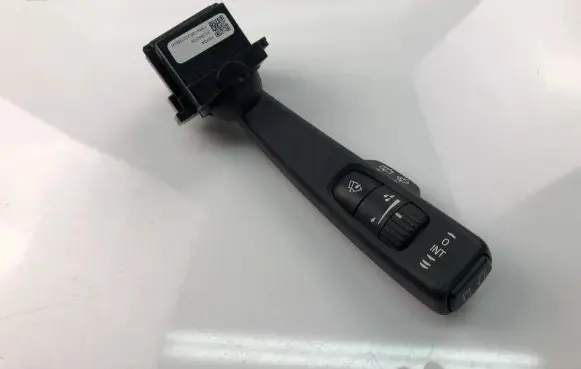 Volvo V40 Indicator stalk 31394008