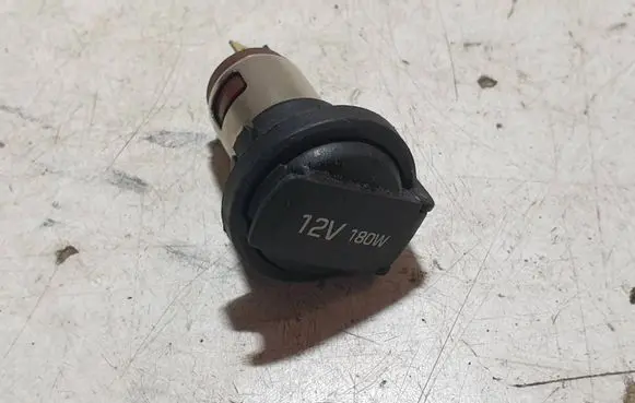 Hyundai Kona I 12 V Socket (rear) 