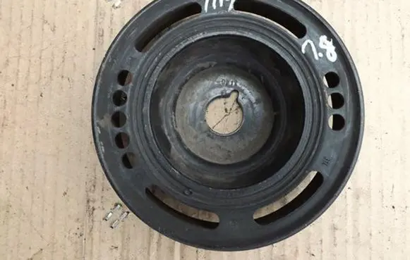 Opel Insignia A Crankshaft pulley
