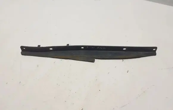 Tesla Model S Intercooler air guide/duct channel 6008185