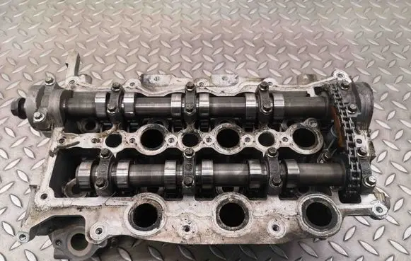 Land Rover Range Rover Sport L494 Engine head 9X2Q6090DA