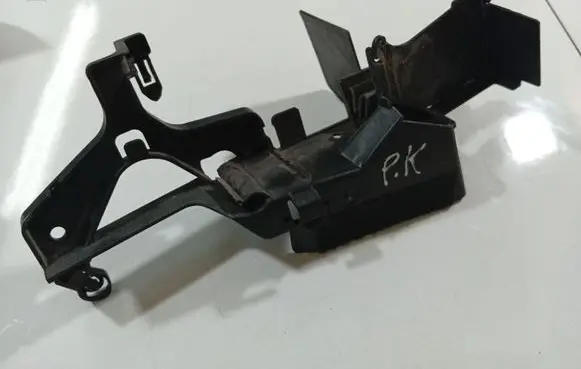 Ford Mondeo MK IV Front bumper mounting bracket 7S71A21979AD 7S71-A21979-AD