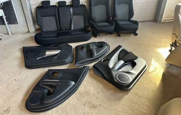 Nissan Juke I F15 Seat set