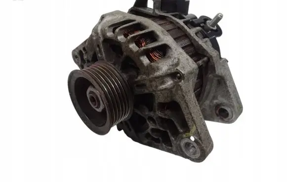 KIA Ceed Generator/alternator 373002B101