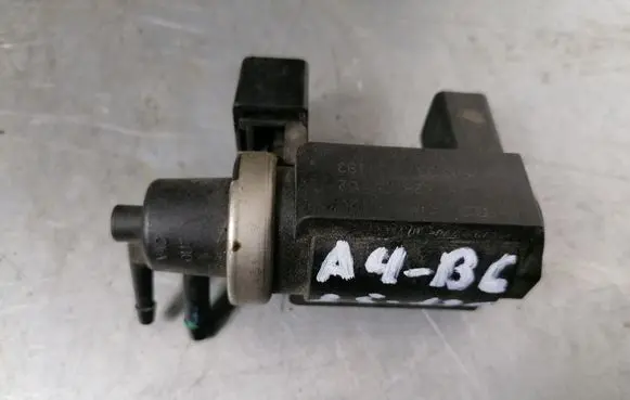 Audi A4 S4 B6 8E 8H Turbo solenoid valve 8E0906628