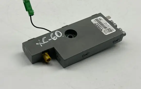 Volvo XC60 Aerial antenna amplifier 28194418 31260690