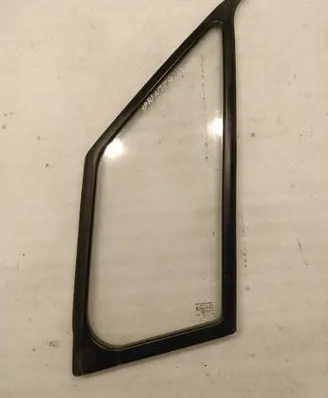Mercedes-Benz Sprinter W906 Front triangle window/glass DOT27AS2M320 E000184 43R001025