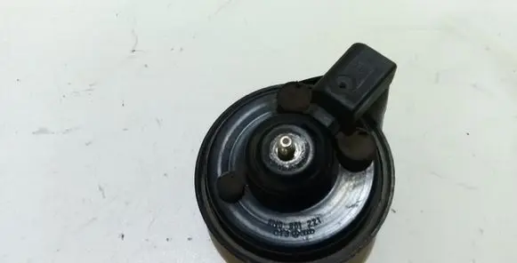 Volkswagen Touareg I Horn signal 6N0951221
