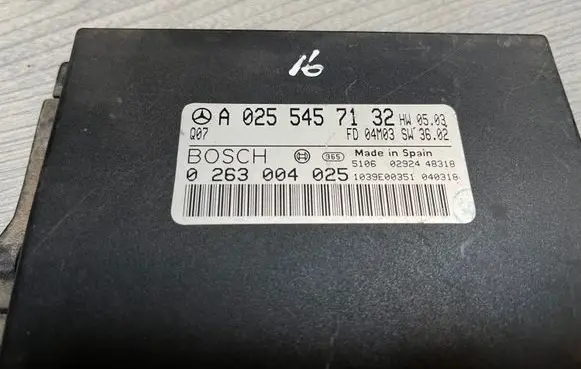 Mercedes-Benz E W211 Parking PDC control unit/module A0255457132