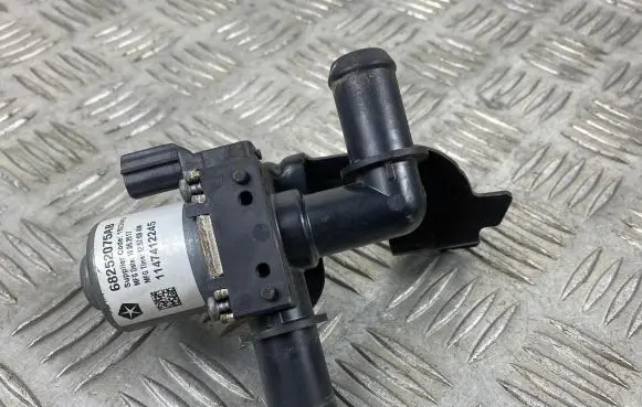 Jeep Grand Cherokee Electric auxiliary coolant/water pump 68252075AB