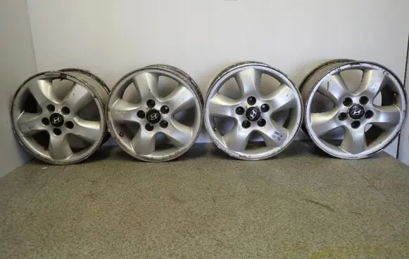 Hyundai Santa Fe R16 alloy rim 