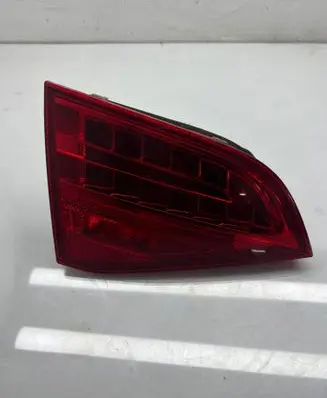 Audi A4 S4 B8 8K Tailgate rear/tail lights 8k9945093b